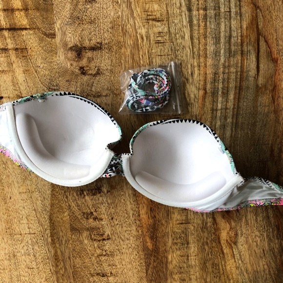 Victoria’s Secret Flirt Bandeau Tribal Swim Bikini - Picture 4 of 5